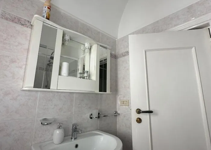 Casa Stella Via Caracciolo *