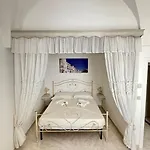 Casa Stella Via Caracciolo * Ceglie Messapica