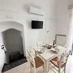 Casa Stella Via Caracciolo