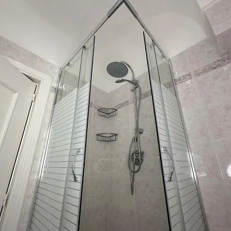 Casa Stella Via Caracciolo Apartment *
