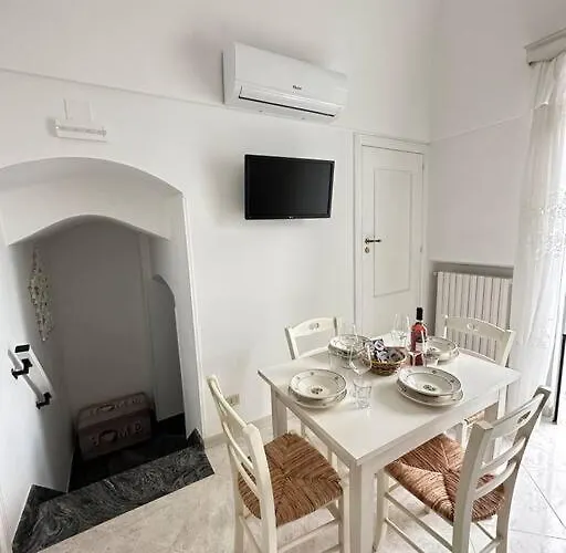 Casa Stella Via Caracciolo